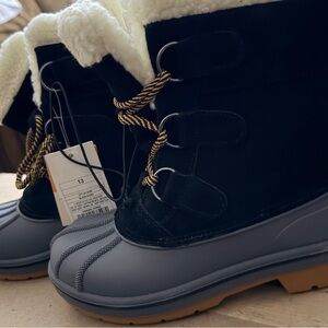 Cat & Jack Black and Gray Kids Boots